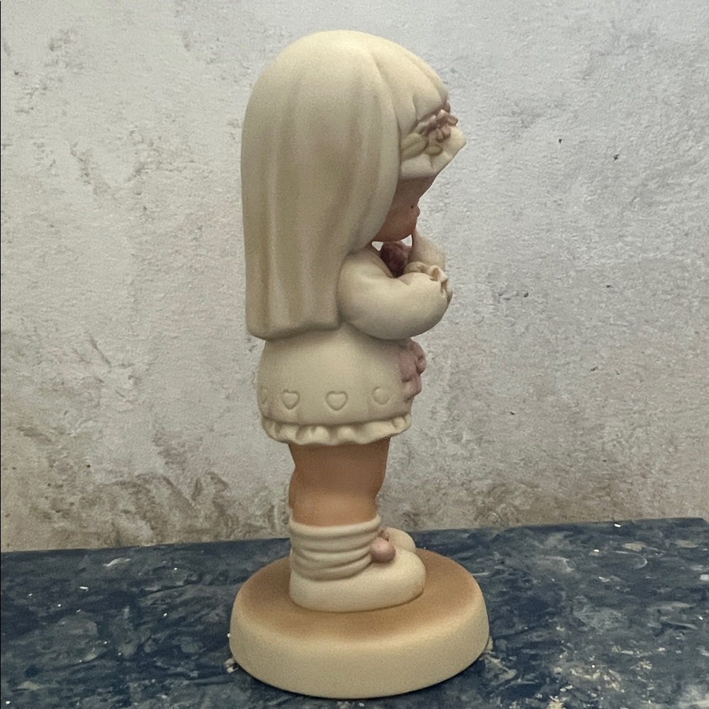 Adorable Memories of Yesterday Bride Figurine with Flowers. 9” - Picture 3 of 9